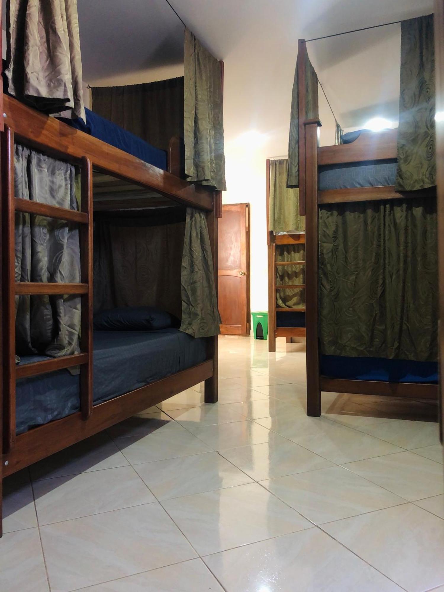Lake View Hostel Guatapé Zewnętrze zdjęcie