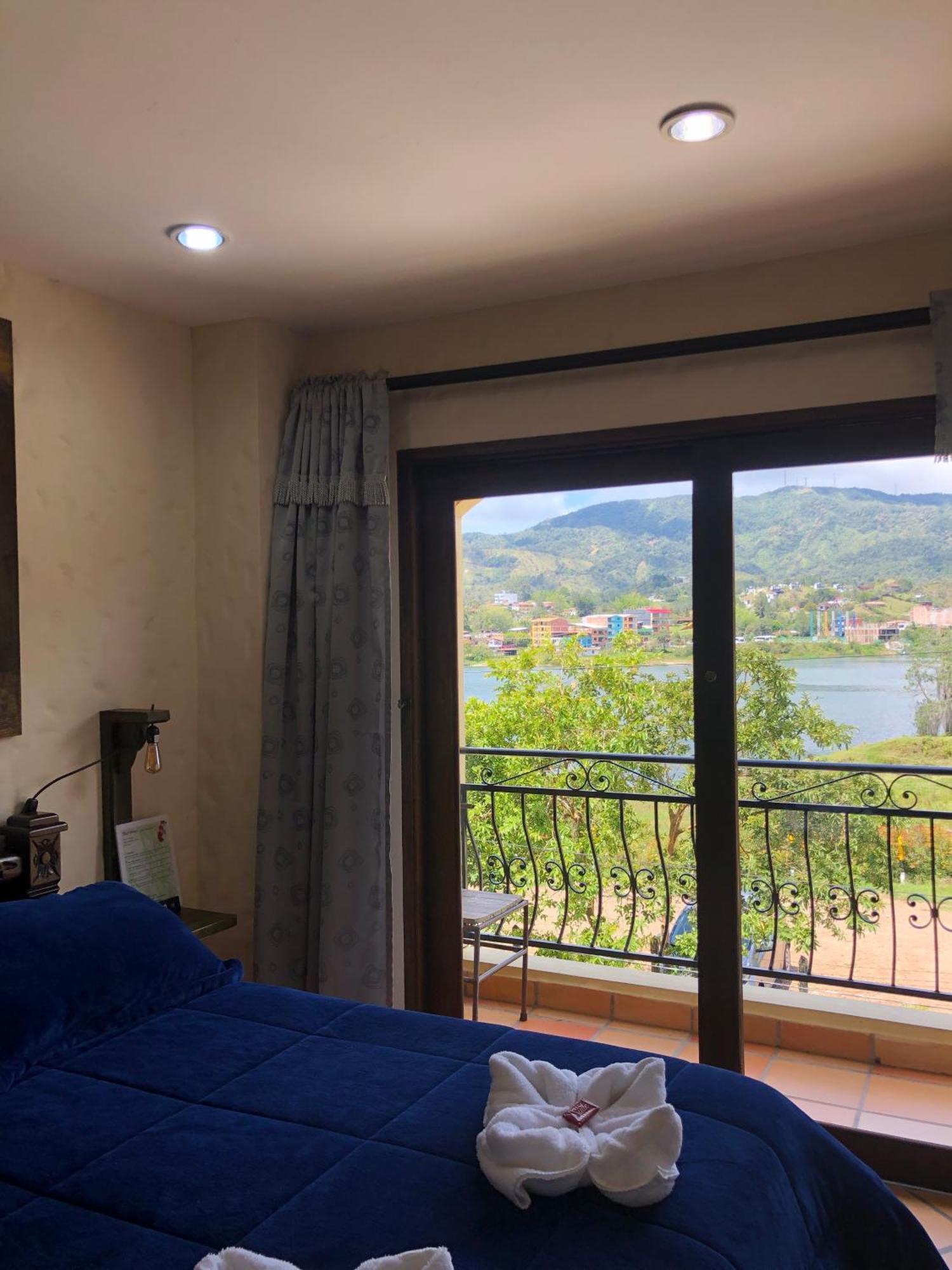 Lake View Hostel Guatapé Zewnętrze zdjęcie