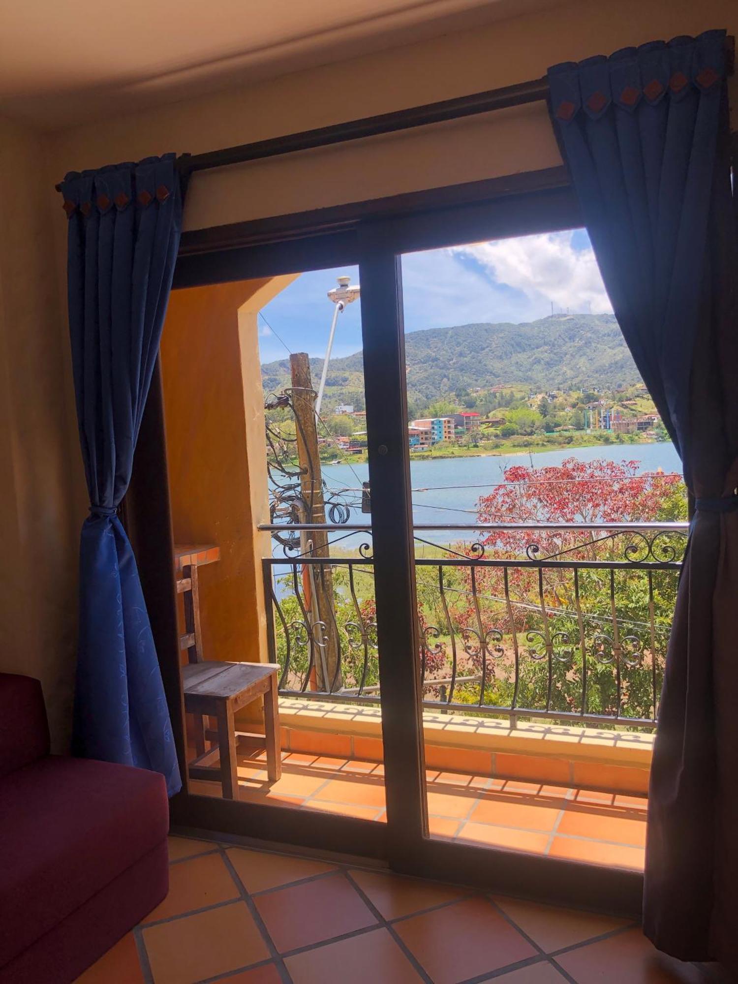 Lake View Hostel Guatapé Zewnętrze zdjęcie